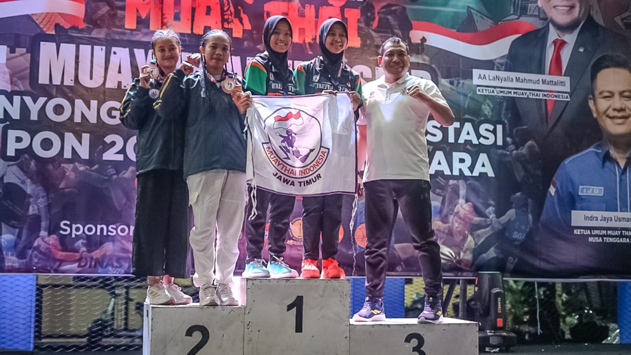 Muaythai Gresik Bangkit, Atlet Raih 6 Medali di NTB